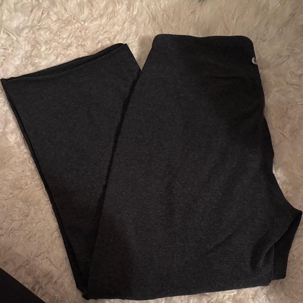 Charcoal cropped flare yoga pants